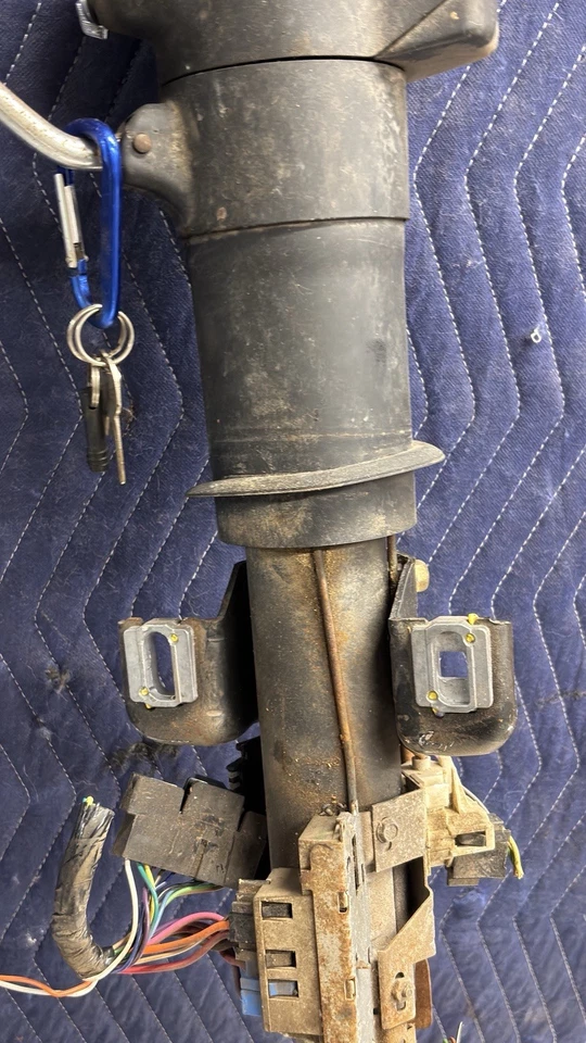 84-89 Chevy GMC K5 Blazer Jimmy Suburban Non Tilt A/T Steering Column Assembly - Image 3 of 4