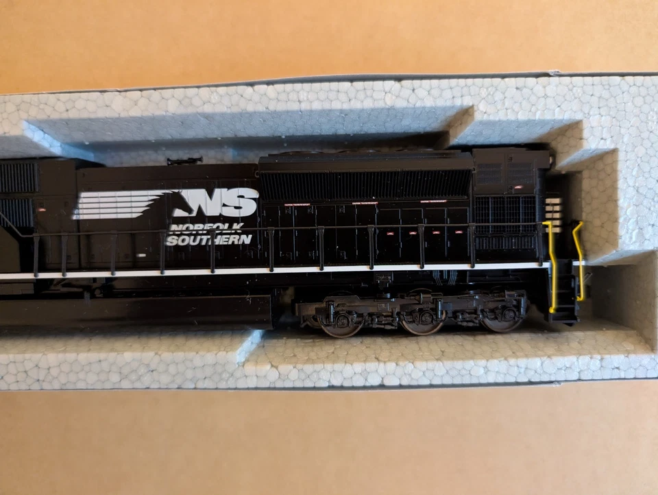 HO KATO 37-6374 SD90/43MAC NORFOLK SOUTHERN cabina #7210 ruedas oxidadas personalizadas Foto 4 de 4