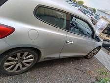 Radiateur Volkswagen SCIROCCO