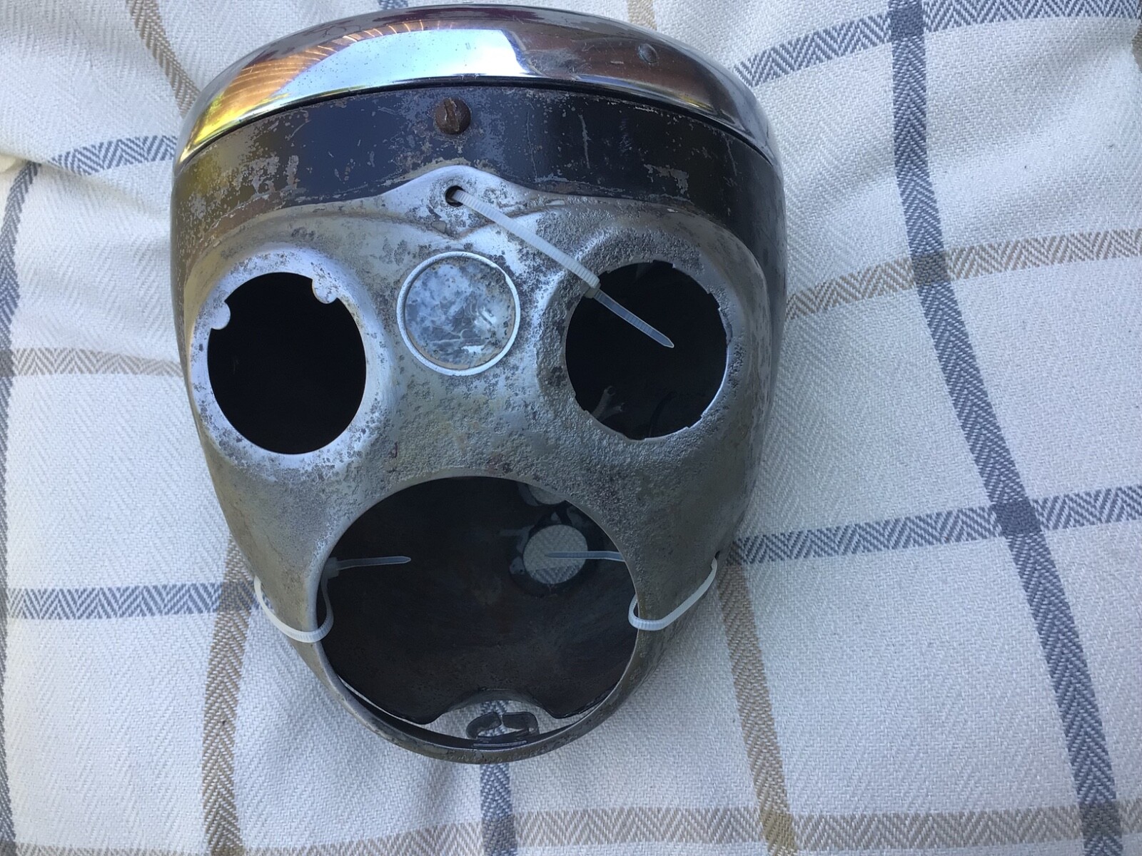 Picture 1 of 11