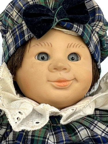 Vintage Gi-Go Sitzsack Kinder My Pals Mädchen Baby Puppe blau grün kariert Kleid Haube - Bild 5 von 11