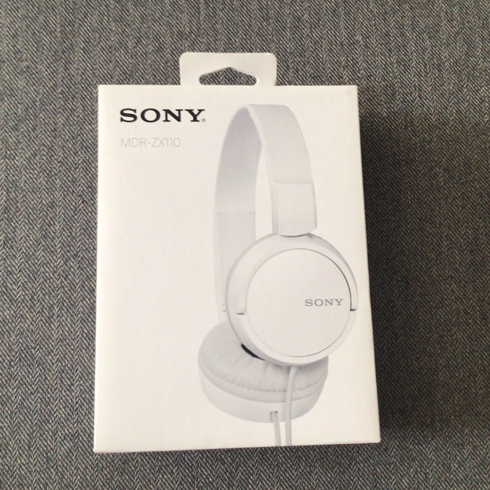 Sony MDR-ZX110 Lightweight On-Ear Headphones in White