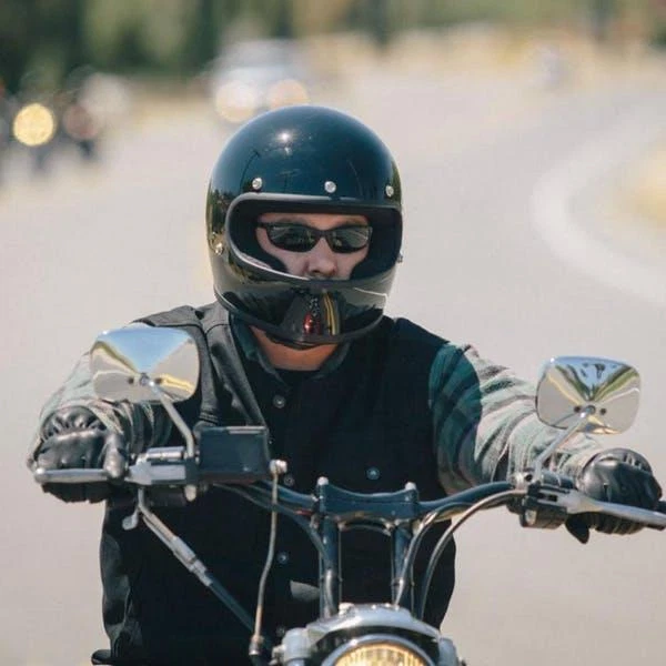 Full face helmet cheap on a cruiser