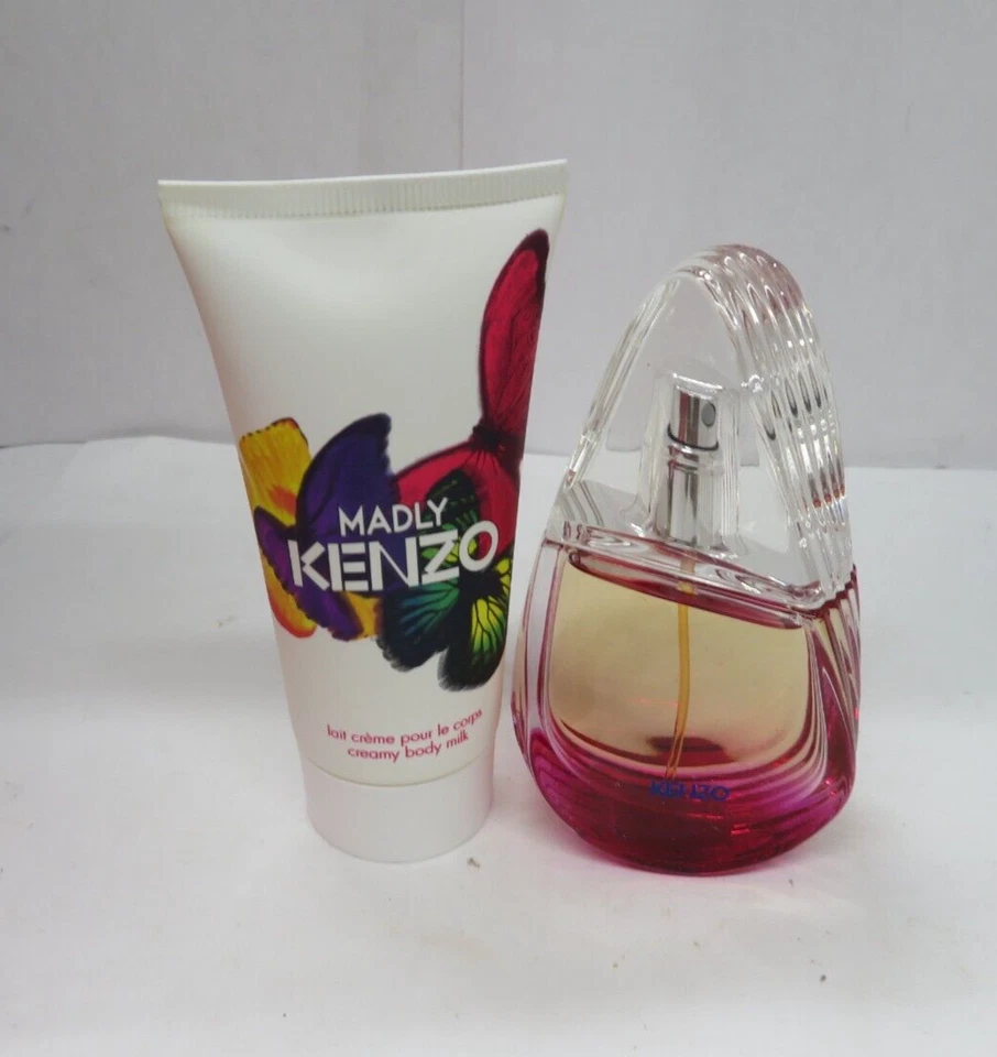 Madly Kenzo Set By Kenzo 1.0 OZ Eau De Toilette Spray + Leche Corporal Cremosa 1.7 OZ Foto 2 de 4