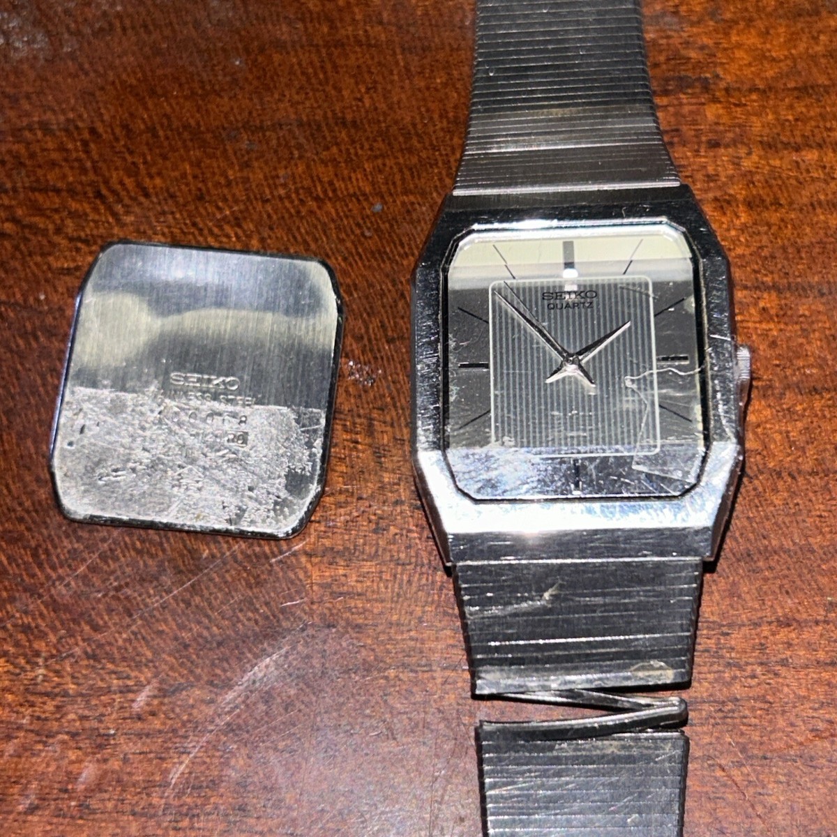 Vintage Seiko 7431 5120 White Dial Men Quartz Watch Japan  display picture 2