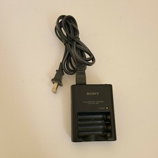 Sony Ni-MH AA AAA BC-CS2A Battery Charger Double Triple A
