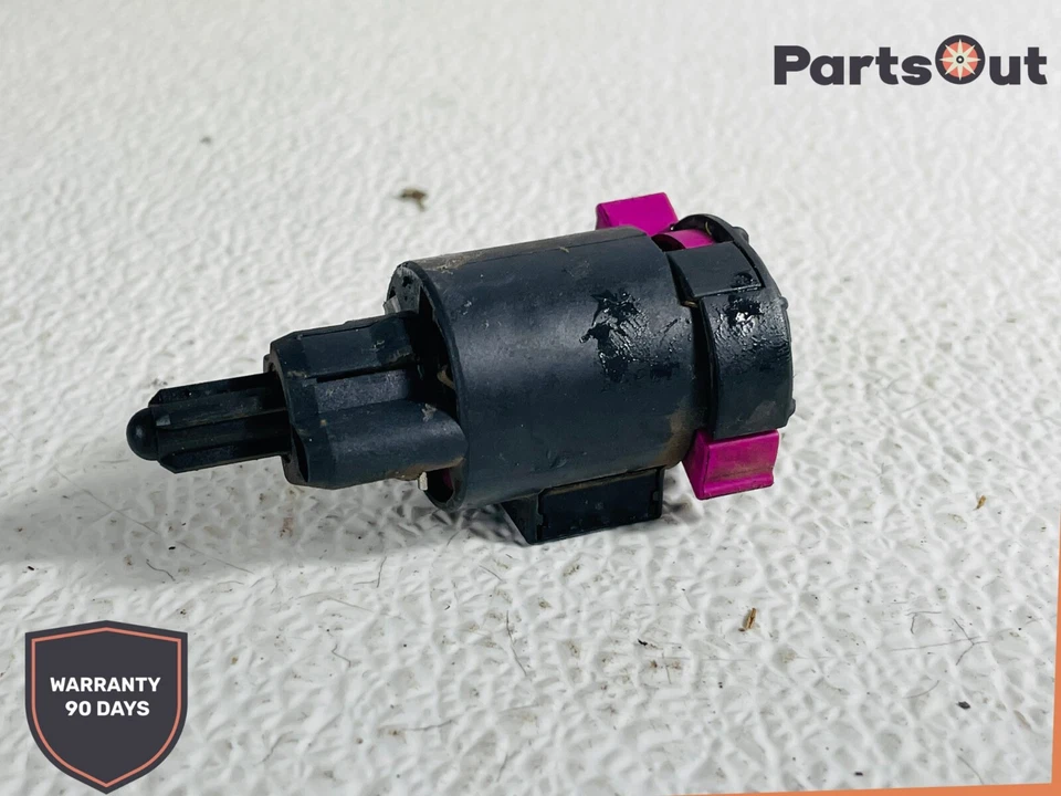 Interruptor sensor de parada de pedal lámpara luz de freno Audi Q5 2009-2012 914689963 OEM Foto 3 de 4