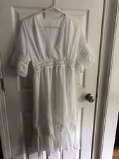 white flowydress with lace