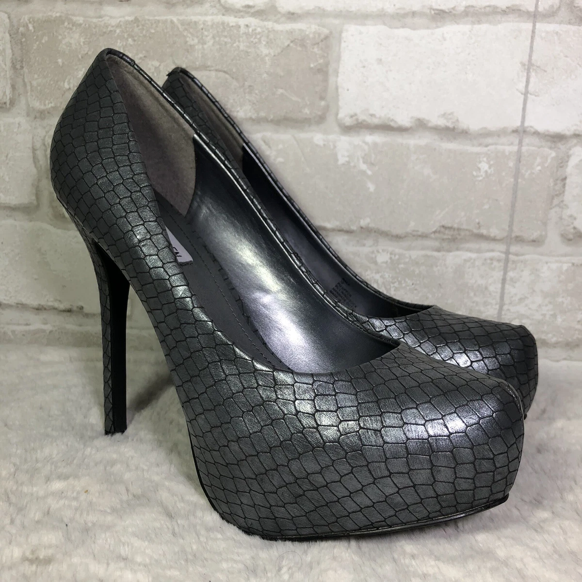 AO Steve Madden Chrome Silver Platform NALA Faux Leather Snake Pumps SZ 10
