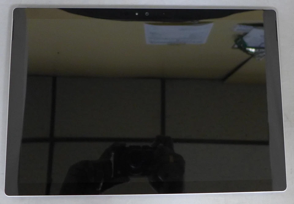 Microsoft Surface pro 4, 13",Silver, Win 10 pro, i5,8GB,256GB-Touch doesn't work - Image 4 of 4