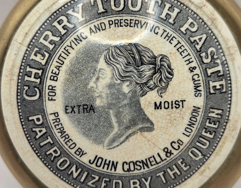 VINTAGE c1890s JOHN GOSNELL LONDON QUEEN VICTORIA CHERRY TOOTH PASTE POT LID