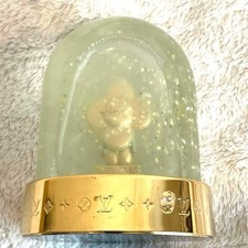 Louis Vuitton Snow Globe Vivienne Monogram Snowball Dome GI0690 DI0271