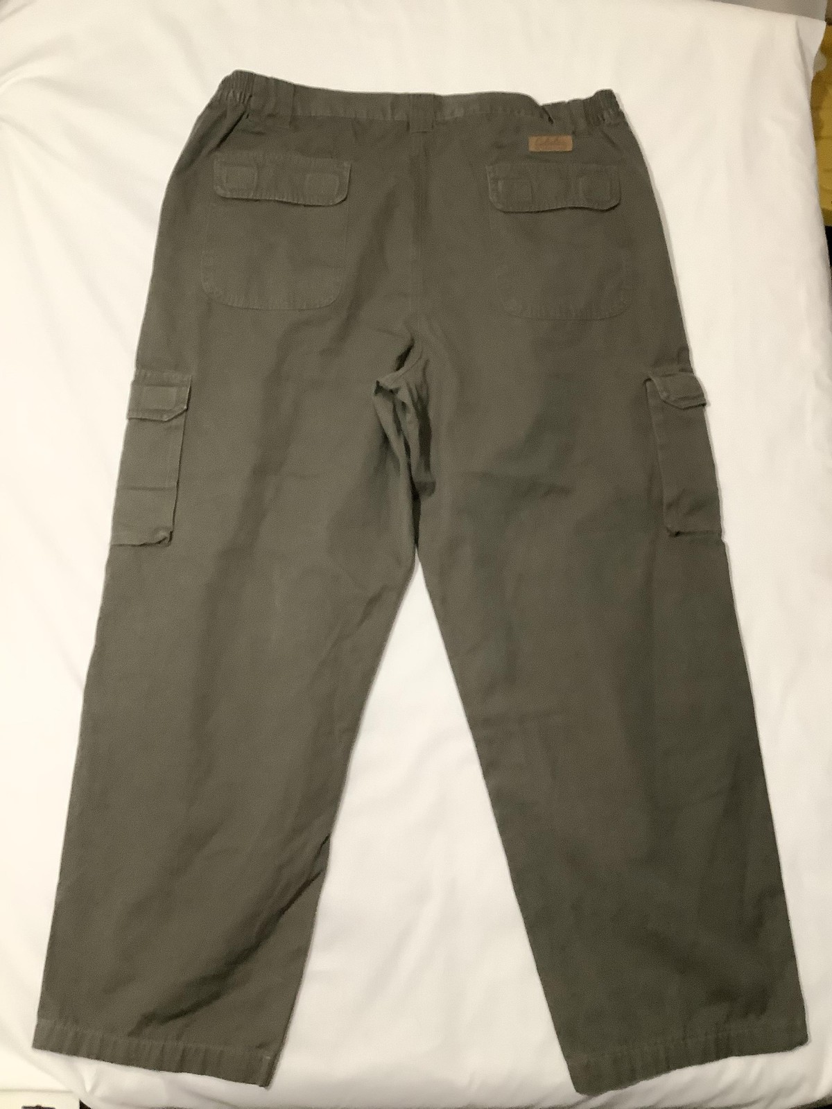 Cabela's Cargo Pants Mens 46 Green Trail Hiker Relaxed Fit Elastic Waist Hiking