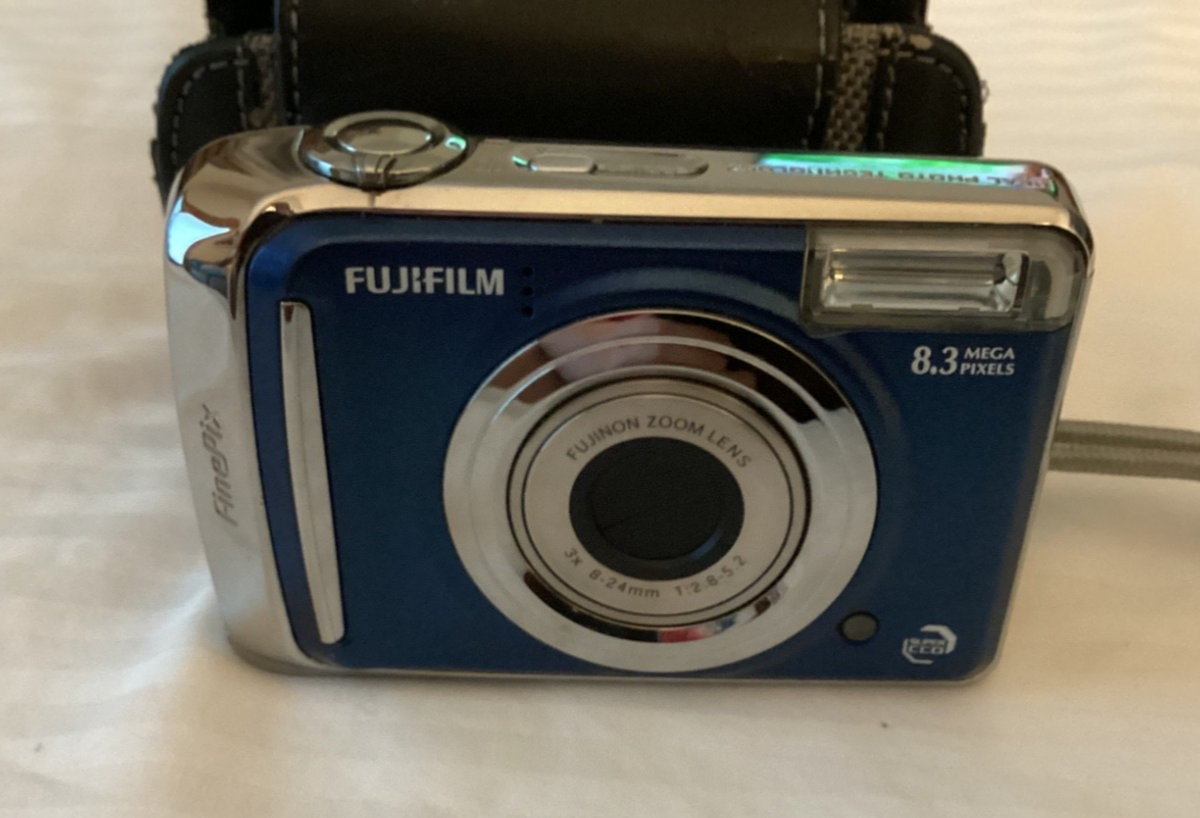 Fujifilm FinePix A Series A805 8.3MP Digital Camera - Blue