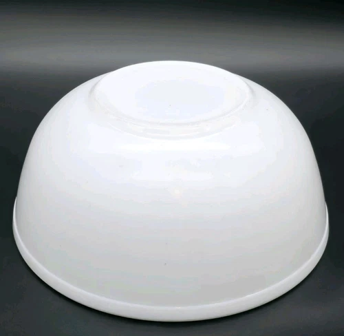 Vintage Pyrex #404 True Opal Mixing Bowl 4 Quart, No Markings