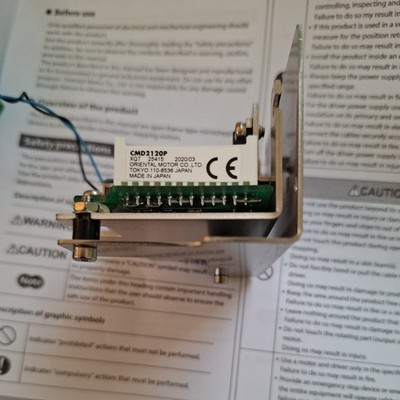 VEXTA Stepper Drives CMD2120P kommt mit 12 Seiten Anleitung & Bedienungsanleitung 