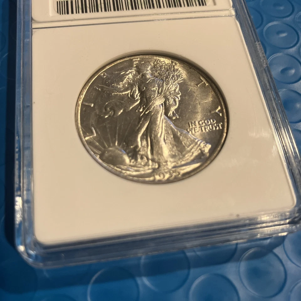 1935-D Half Dollar Walking Liberty Silver Coin, USA - Image 3 of 3
