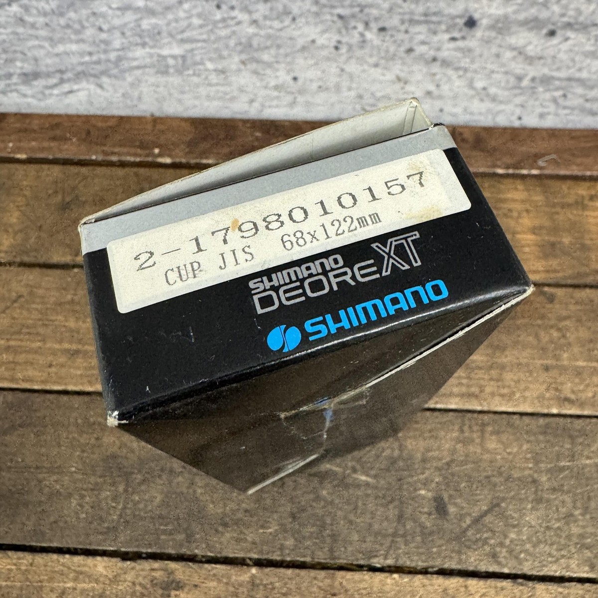 Vintage Shimano Deore XT Bottom Bracket 68mm BSA 122mm JIS Sealed
