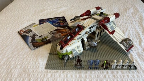 LEGO Star Wars: Republic Gunship (7163) Complete