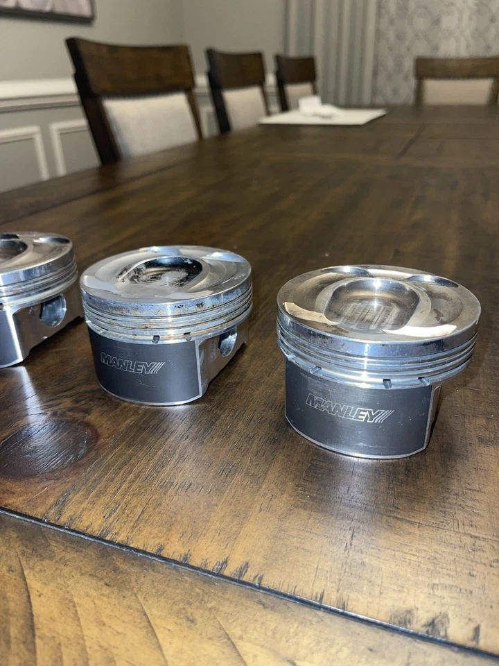 Pistones Manley Platinum Series STD DUTY | tamaño superior 88 mm Ford Focus ST 2013-2018 Foto 2 de 2