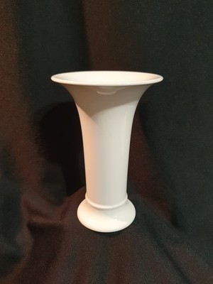 KPM Berlin Porzellan Vase Trompetenform  Entw.  Karl Friedrich Schinkel 1818