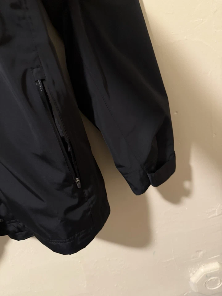 Jaqueta impermeável New Balance preta e cinza tamanho XL masculina - Imagem 3 de 4