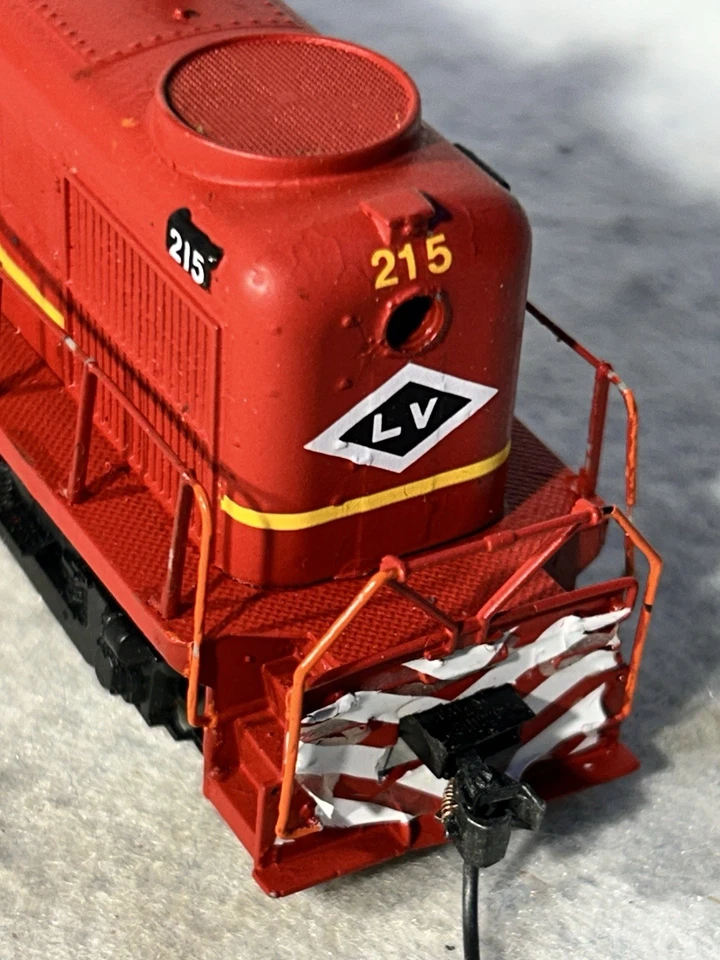 Beautiful Atlas Classic Lehigh Valley RR Alco RS-3 Loco HO - Image 3 of 4