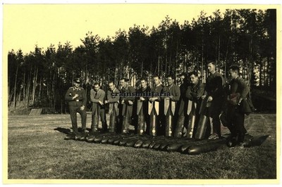 Orig. Foto KG.158 mit Fliegerbombe am Flugplatz Sudetenland Tschechien 1938