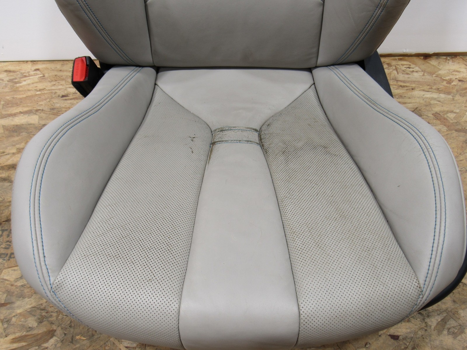 14-20 BMW I8 2015 Front Right Passenger Upper Lower Seat Assembly ;:M