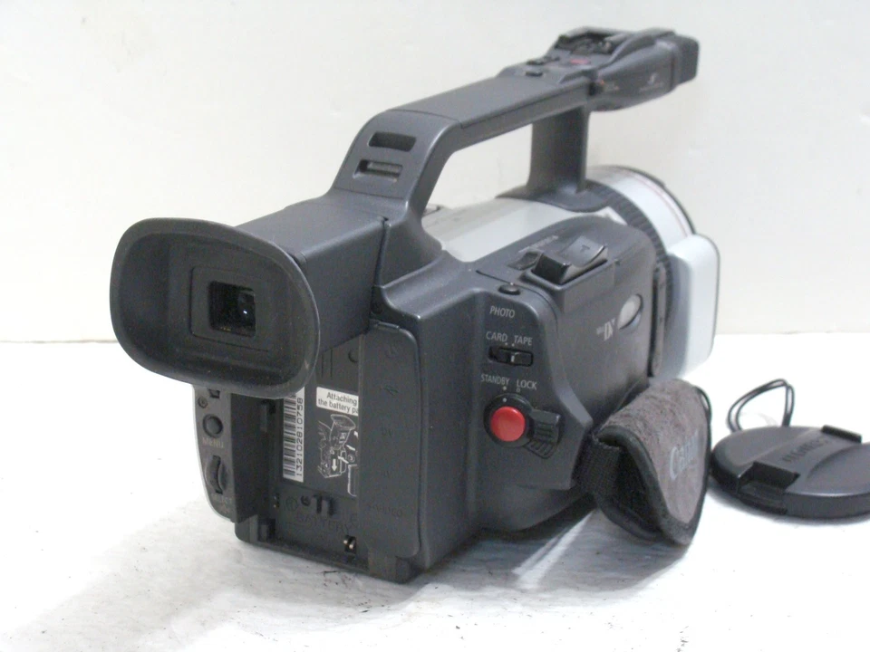Canon DM-GL2 3CCD Mini DV Hybrid Professional Camcorder 20x Zoom + Transfer Kit - Image 3 of 4