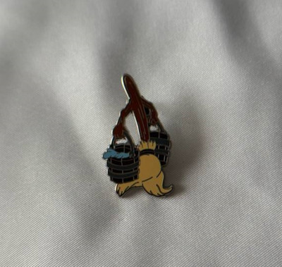 Disney Fantasia Sorcerer Mickey Mouse Broom Pin Holding Buckets Magic Apprentice