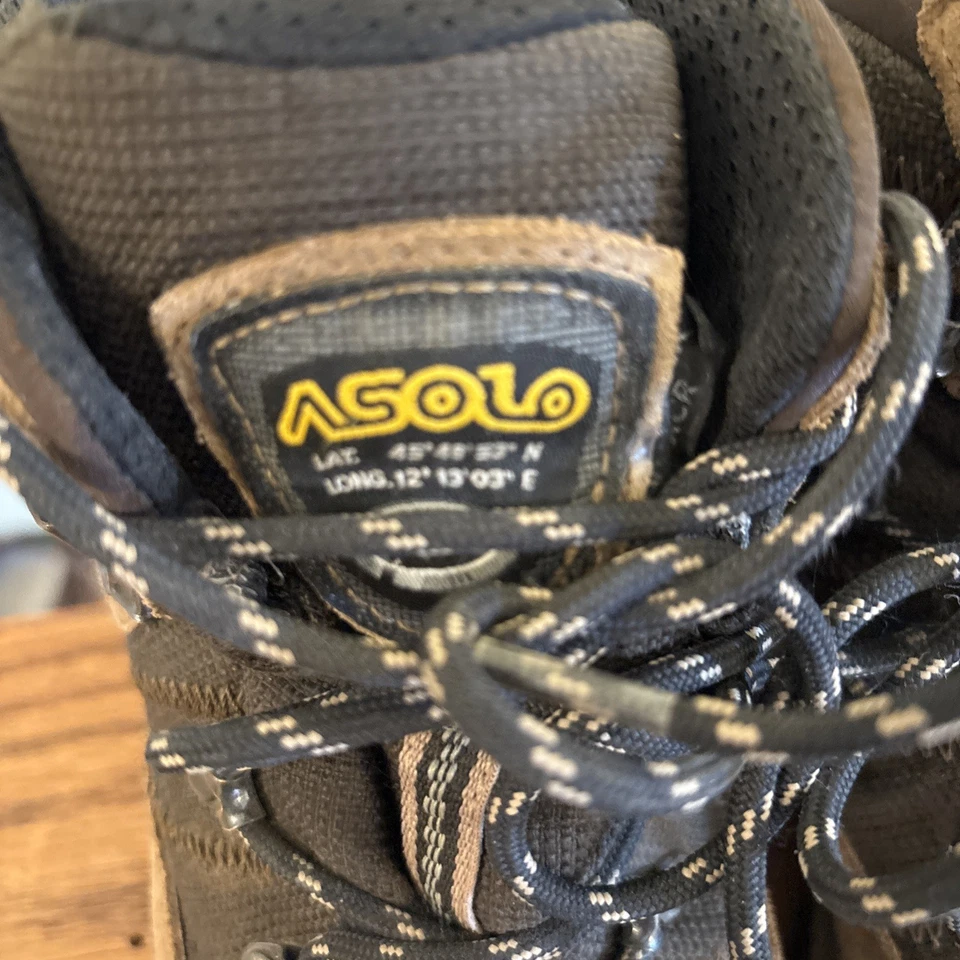 Asolo Fugitive GTX HikingBoots Mens 9.5 Bro Nubuck Leather Vibram Sole H2O Proof - Image 4 of 4