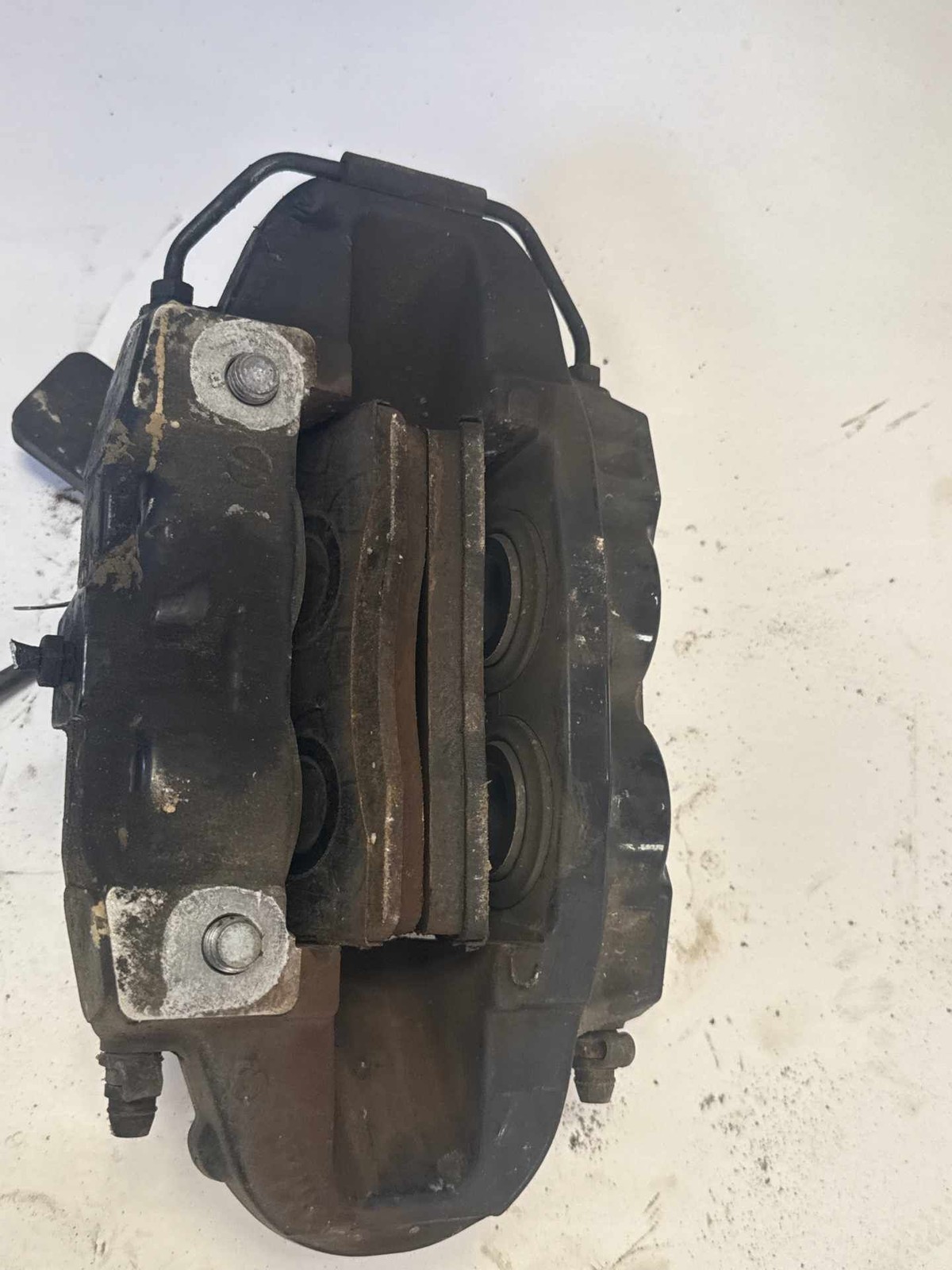 Maserati Ghibli 2016 Left Brake caliper