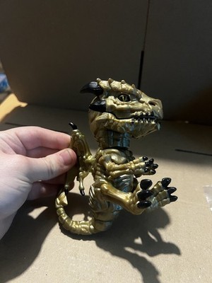 Ungezähmter Goldrausch brüllender beweglicher leuchtender Baby Drache Figur Spielzeug limitierte Auflage