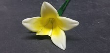 ART GLASS WHITE YELLOW LILY LONG STEM GLASS FLOWER 19"