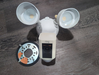 Used Ring Floodlight Cam (1st Gen) White 1080p HD