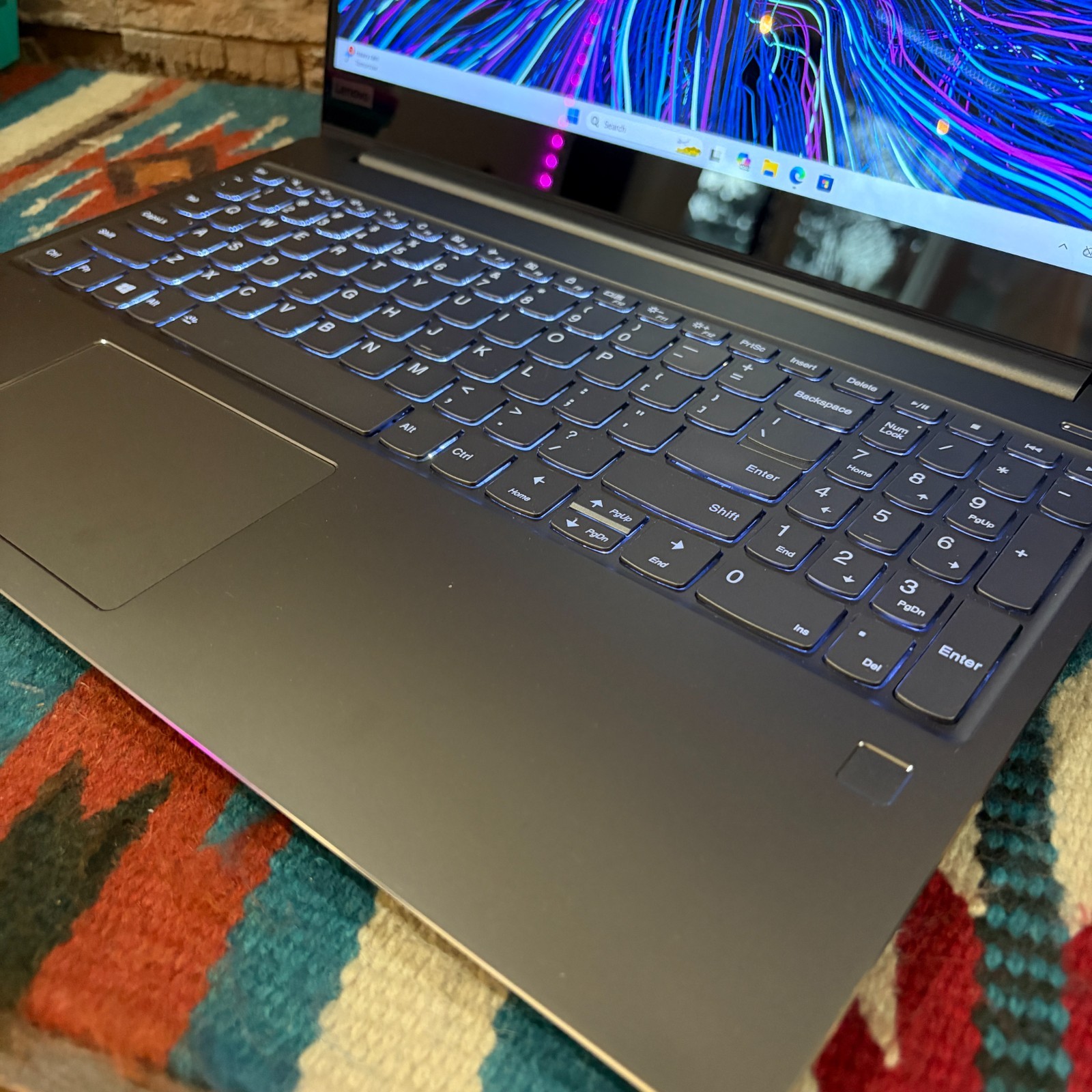 Lenovo IdeaPad 720S TOUCH 15-IKB, 15.6-Inch Laptop, with Intel Core i7 7th Gen., 512 GB SSD (Solid State Drive), Windows 11 Pro