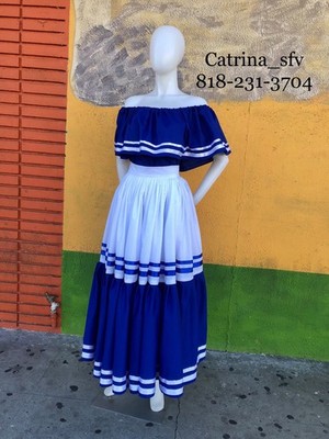 typical honduran dress A group of Honduran locals wear traditional attire NARA and DVIDS Public Domain Archives