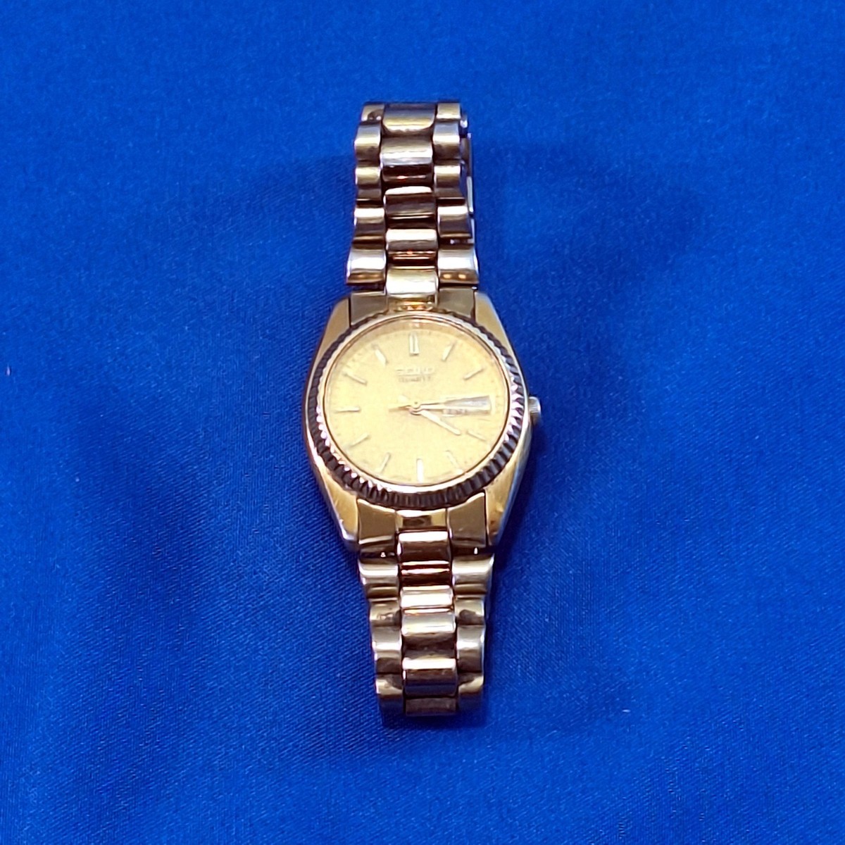 Seiko Women's 7N83-0041 Gold Tone Day Date Quartz Watch Stainless