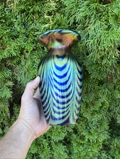 Lundberg Studios Art Glass Vase 2002 Waterfall Pulled Feather Design 8.5”
