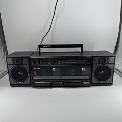 Sony CFS-W400 Cassette AM/FM Boom Box Detachable Speakers PARTIALLY WORKS READ
