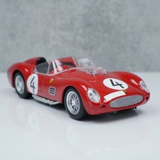 Ferrari 250 Testa Rossa 1:43 Bburago Red Classic Diecast Model Car Case Stand