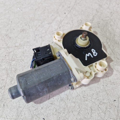 M8* Mercedes W211 Fensterhebermotor Fensterheber vorne rechts A2118203042