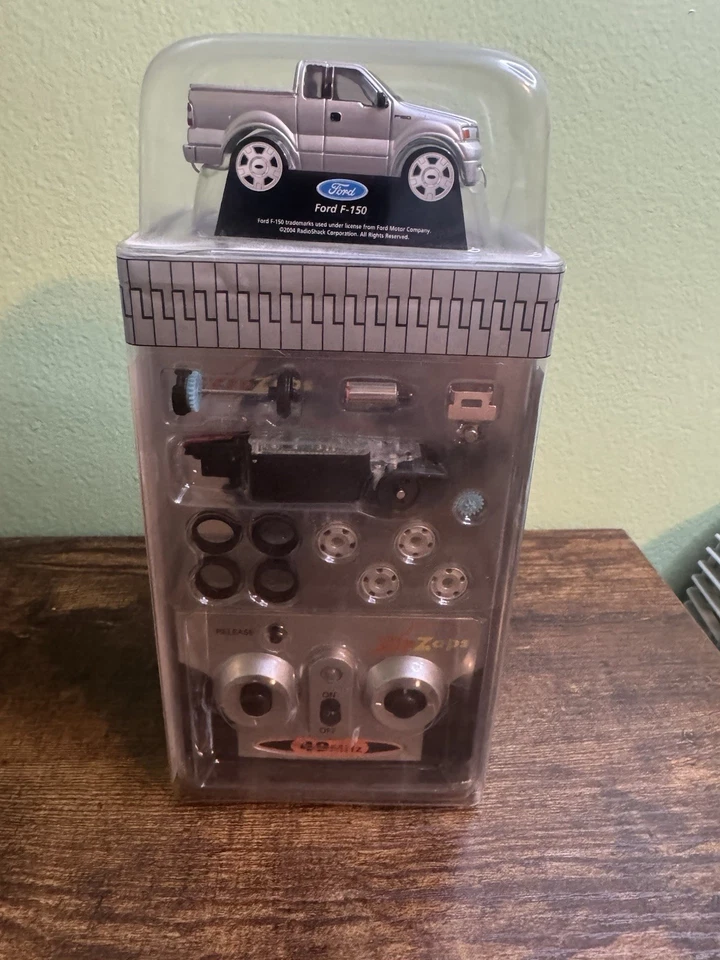 New Sealed Zip Zaps Micro RC Gray Ford F-150 1:64 Scale RadioShack Control Car - Image 3 of 4