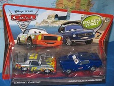 PAQUETE DE 2 HAMBURGUESAS DARRELL CARS DISNEY PIXAR CARS Y BRENT MUSTANG **TOTALMENTE NUEVAS**