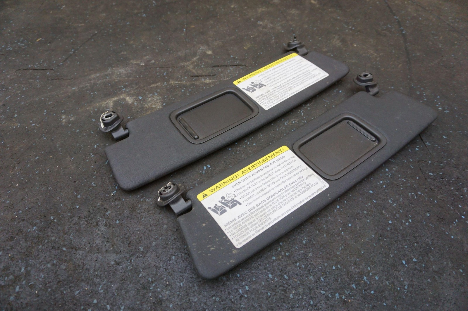 Set of 2 Left Right Sun Visor Nappa Leatherette Black 420857551D Audi R8 2008-15