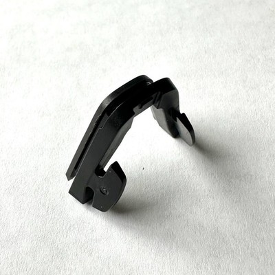 Authentic Oakley Sutro Lite Sweep Replacement Nose Bridge Part Black OO9465