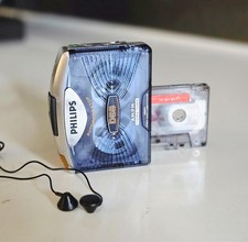 Philips Blue Walkman AQ6591 Personal Radio Cassette Player  Working+ Free Tape