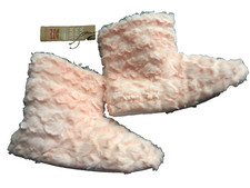 BNWT Ladies Sz 8 Rivers Brand Pastel Pink Soft Fluffy Short Style Slipper Boots
