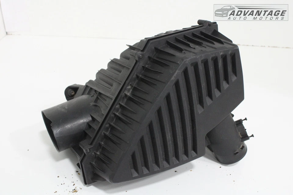 2015-2018 GMC ACADIA 2.5L ENGINE AIR CLEANER INTAKE FILTER HOUSING BOX OEM - Image 4 of 4